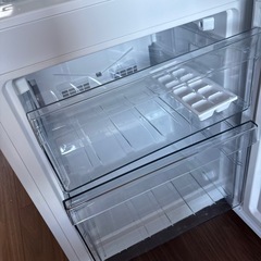 ツインバード冷蔵庫の画像
