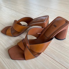 【ZARA】レディースサンダル　サイズ37の画像