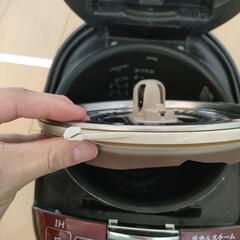 受け渡し決まりました　HITACHI　炊飯器　5合炊きの画像
