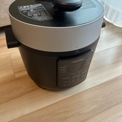 美品！
TOSHIBA 電気圧力鍋の画像