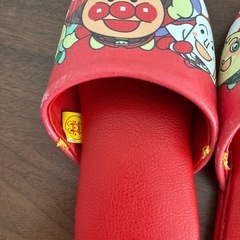 アンパンマンスリッパの画像
