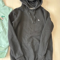 婦人服　パーカー　オーバーサイズ　の画像