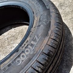 ZEETEX ZT1000 175/80R15 90S サマータイヤの画像