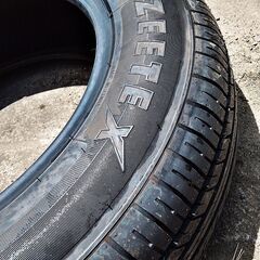 ZEETEX ZT1000 175/80R15 90S サマータイヤの画像