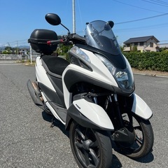 トリシティ125 トライク 普通免許でヘルメットいらないです。の画像