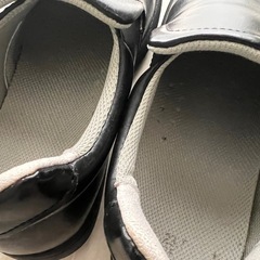 靴（滑りにくい）の画像