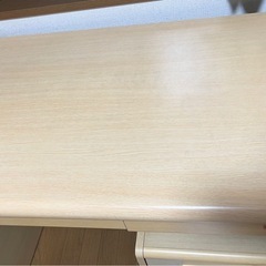【無料】昇降式学習机の画像