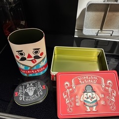 空の缶かんの画像