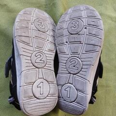 １６センチ男の子スニーカー、中古品。の画像