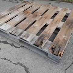 ④木製パレットの画像
