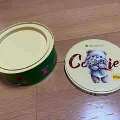 シンガポールの可愛い缶の画像
