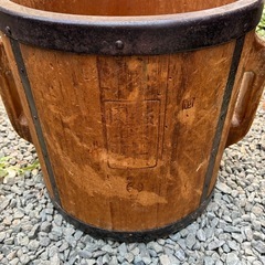 レトロな一斗枡の画像