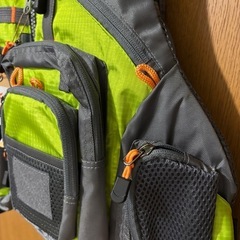 新品未使用男女可ライフジャケット救命胴衣蛍光色の画像