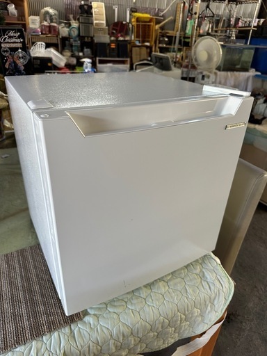 ヤマダ電機 ヤマダセレクトノンフロン1ドア冷蔵庫YRZ-C05H1