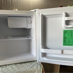 ヤマダ電機　ヤマダセレクトノンフロン1ドア冷蔵庫YRZ-C05H1の画像