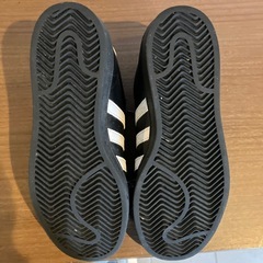 アディダス　スーパースターの画像