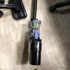 【松本市引き取り限定】HITACHIコードレスサイクロン式掃除機（2019年）の画像