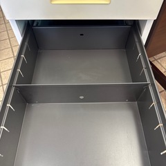 書類収納　事務用品　キャビネットワゴン　鍵付きの画像