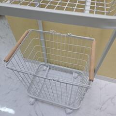 ランドリーバスケット　洗濯かご　2段式の画像