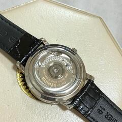 美品。HERMES　メンズ　自動巻き　GMT&パワーリザーブ付き　ドゥブルトゥール　 腕時計の画像