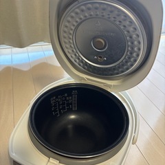 炊飯器の画像