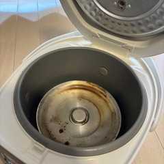 炊飯器の画像
