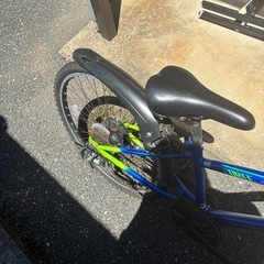 明日処分します。子供自転車の画像