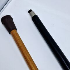 ２本セット　鷹の取っ手 ステッキ（ブロンズ調の装飾杖）と実用的な杖の画像