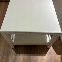 美品！！おしゃれなテーブルの画像