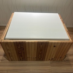 美品！！おしゃれなテーブルの画像