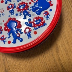万博　お菓子缶のみの画像