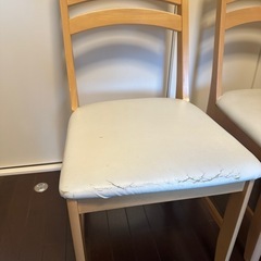 ダイニングチェア　ジャンク品(やぶれ)の画像