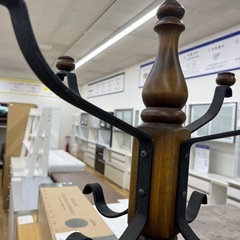 Karimoku　ポールハンガー　コロニアルウォールナットのご紹介です！の画像