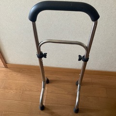 介護用　立ち上がり手すりの画像