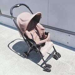 combi ベビーカーの画像