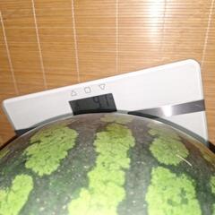 大きいスイカ🍉　半分の画像