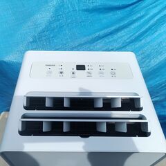 ★美品!!お届け可！★20242年製 山善 コンプレッサー式 衣類乾燥 除湿機 YDC-H60(MW)の画像