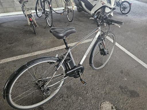 ブリジストンクロズ電動アシスト自転車 シルバー (神戸市内引き取り限定) ブリジストンクロズ電動アシスト自転車 シルバー (神戸市内