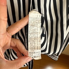 ZARA ストライプシャツの画像