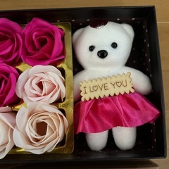 フェイクバラ🌹と🧸クマのお飾りの画像