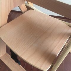 木製 テーブル付き ローチェア 子ども用 折り畳み椅子  ②の画像