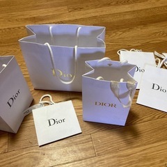 クリスチャンディオール　紙袋の画像