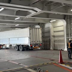 港湾荷役作業員　単身寮有り！在留カード（就労制限なし）があれば外国籍の方でも応募可能の画像