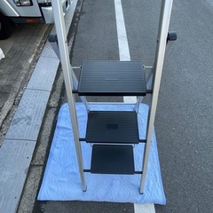 f●■折りたたみ式脚立/踏み台３段・軽量の画像