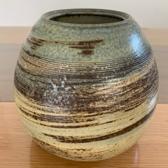 丸型　花びんの画像