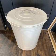 IKEA イケア KNODD クノッド ふた付きゴミ箱 ホワイト 40Lの画像