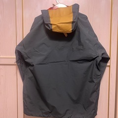 JILSANDER+ x ARC'TERYX コラボ　シェルパーカーの画像