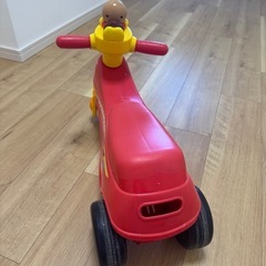 アンパンマン三輪車の画像