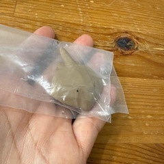木彫りの動物たち（カプセルトイ）の画像