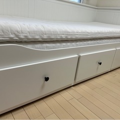 【本日掲載終了します】　IKEA ヘムネス ベッド マットレス2枚付きの画像